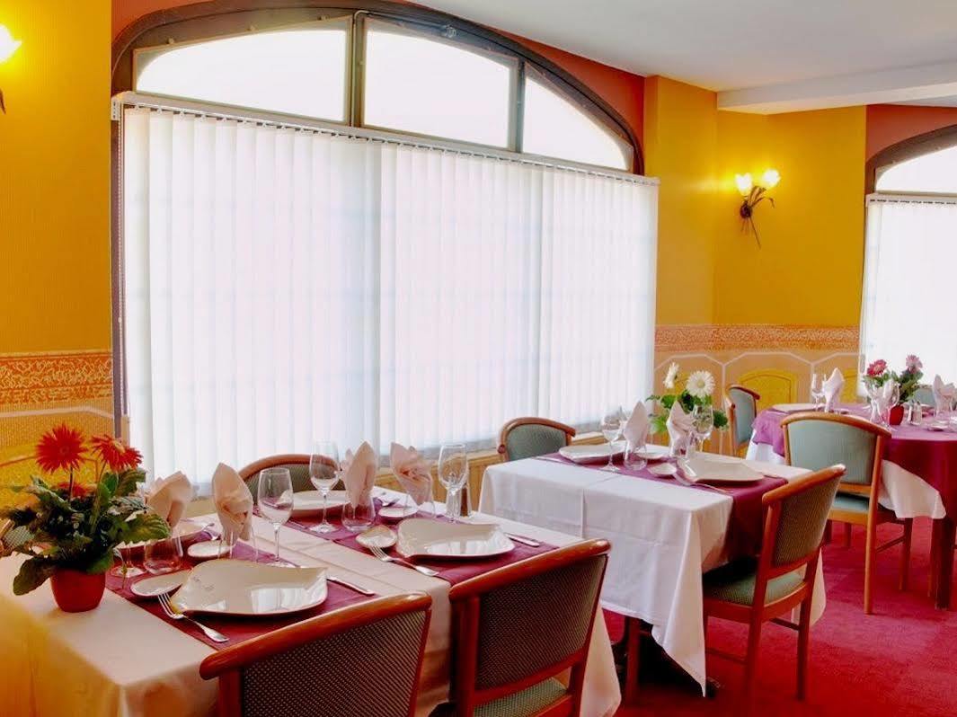 Logis Hotel Saint-Hubert Cour-Cheverny Ngoại thất bức ảnh