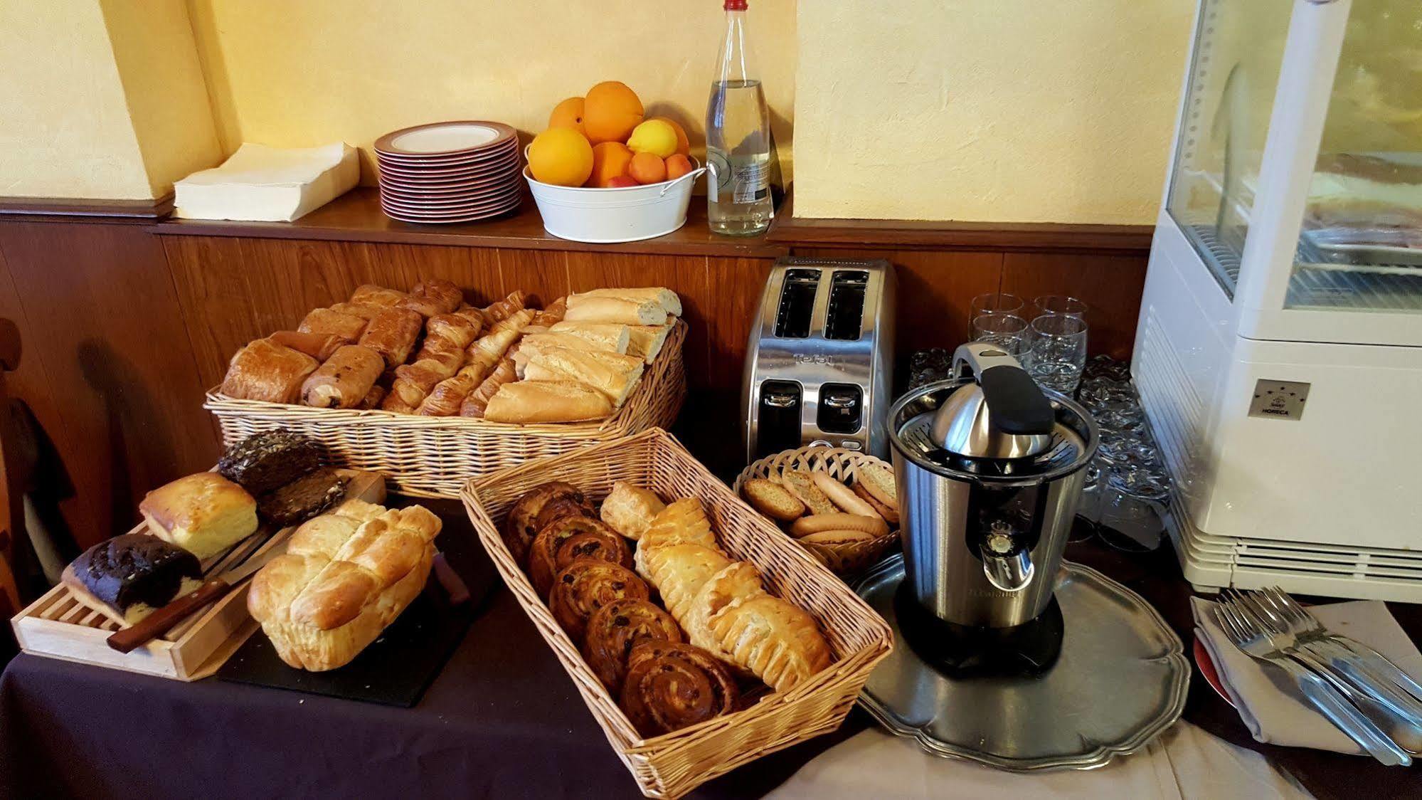 Logis Hotel Saint-Hubert Cour-Cheverny Ngoại thất bức ảnh
